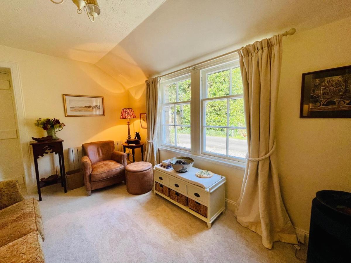 Carnell Country Estate & Holiday Cottages In Ayrshire Hurlford Ngoại thất bức ảnh